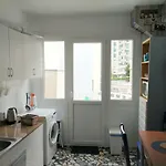 Rua Pino 110 *