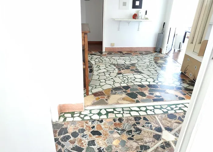 Rua Pino 110 Apartment *