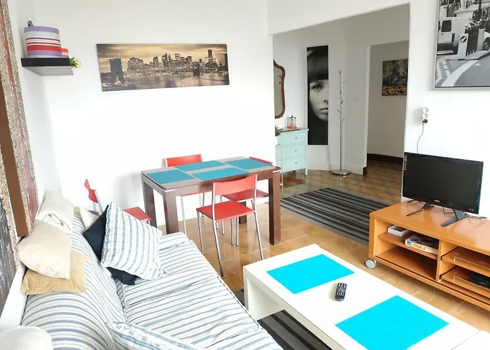 Rua Pino 110 * Βίγκο